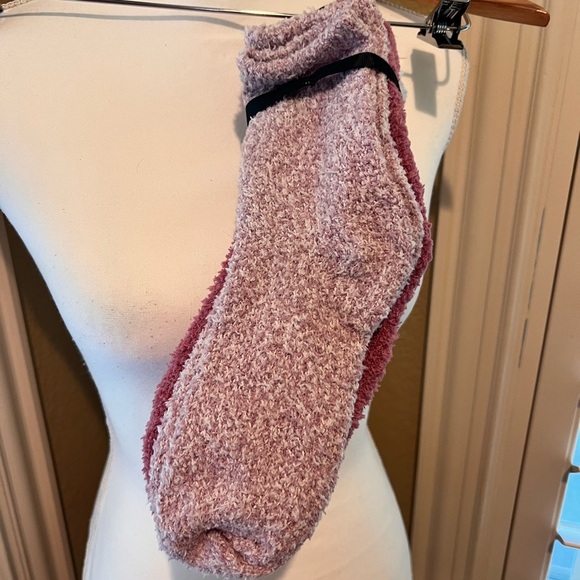 🆕 Laundry By Shelli Segal 3 Pack Fuzzy Socks - Picture 3 of 4